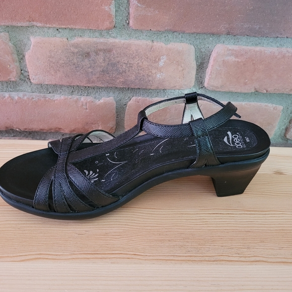 Abeo size 7 women shoes in excellent condition - Picture 2 of 4